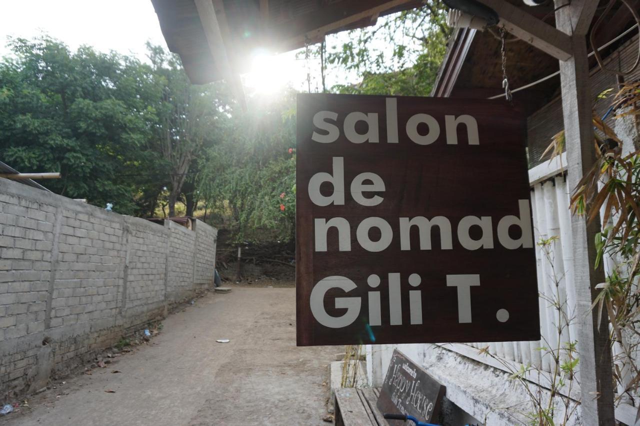 לינה וארוחת בוקר גילי טרוונגן Salon De Nomad Gili T. מראה חיצוני תמונה